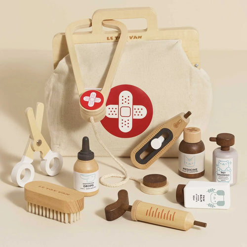 Wooden animal vet play set, 10 pieces